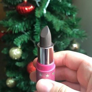Jeffree Star Lip Ammunition in the shade Gargoyle